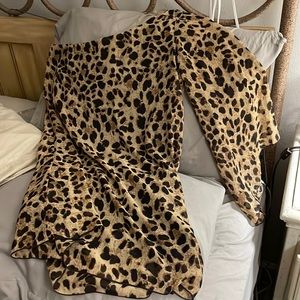 Leopard print tunic or mini dress with one sleeveless side, and bell sleeve M